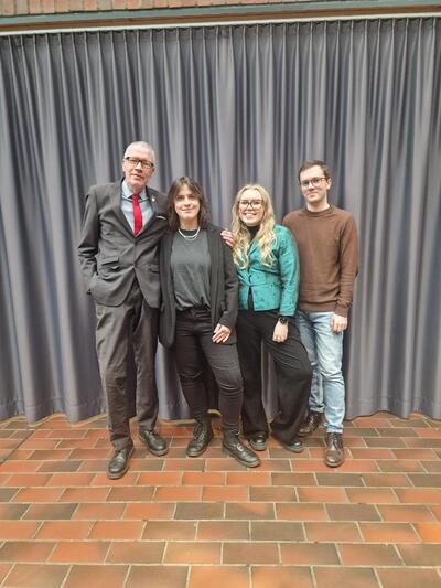 die neue gemeinsame Fraktion von Grünen und der Partei in der Bezirksvertretung: Stefan Dondrup, Hannah Rosenbaum, Sinja Bonde, Marko Unterauer (Bild: FSahin)