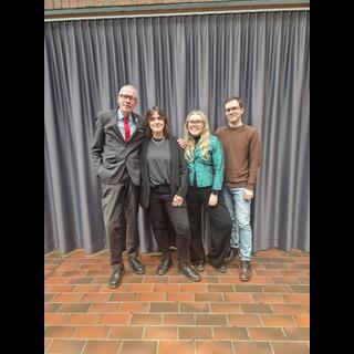 die neue gemeinsame Fraktion von Grünen und der Partei in der Bezirksvertretung: Stefan Dondrup, Hannah Rosenbaum, Sinja Bonde, Marko Unterauer (Bild: FSahin)